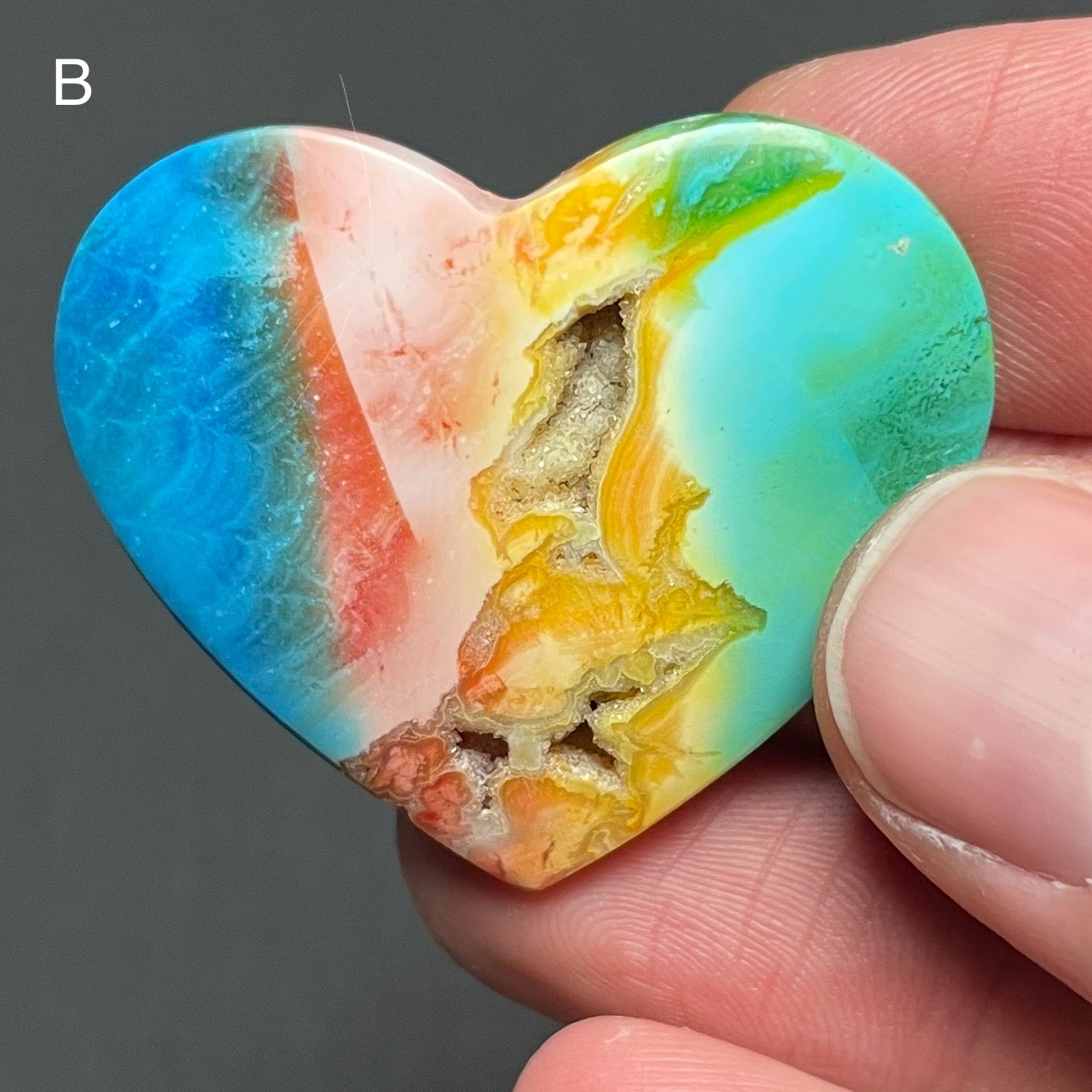 Extraordinary Geode Pocket Rainbow-dyed White Lace Agate